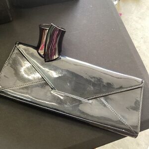 ALFANI - Black patent leather envelope purse
